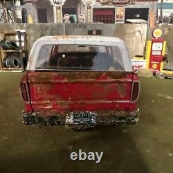 Junkyard Cars 1978 Ford Bronco Barn Find Cars 124 DIECAST Red