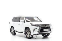 Kyosho 118 Lexus LX570 in Sonic Quartz