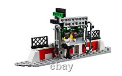 LEGO Speed Champions MERCEDES AMG PETRONAS Formula One Team 75883 New Sealed