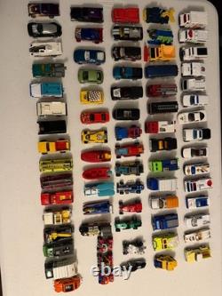 Matchbox Hot Wheels Mattel 91 Cars / Vehicles + 2 Carrying Cases