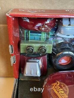 NEW Hard to Find Disney Pixar Cars L5793 Gear Up'n' Go Lightning McQueen Toy