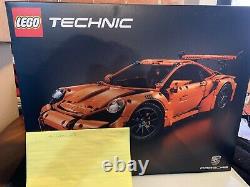 NEW SEALED IN ORIGINAL BOX LEGO Technic Porsche 911 GT3 RS 2704 Pieces