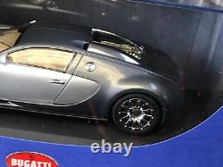 NIB AUTOART Diecast Bugatti EB 16.4 SILVER VEYRON SHOWCAR 2003 Slot Car 124