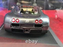 NIB AUTOART Diecast Bugatti EB 16.4 SILVER VEYRON SHOWCAR 2003 Slot Car 124