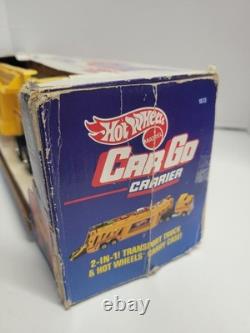 New 1986 Hot Wheels Semi Truck Trailer Transporter Car Hauler Carrying Case
