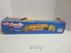 New 1986 Hot Wheels Semi Truck Trailer Transporter Car Hauler Carrying Case