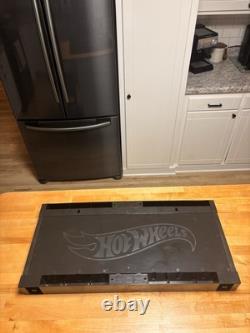 Official Hot Wheels Display Case Premium Collector Holds 50 Vehicles (No Cars)