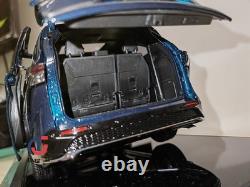 Original 118 TOYOTO GRANVIA MPV commercial vehicle alloy car model