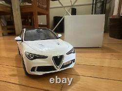 OttO Mobile 118 Alfa Romeo Stelvio Quadrifoglio in White