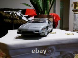 Pontiac Fiero GT 1/18 Diecast metal model cars automobiles 118 Toy Vehicle