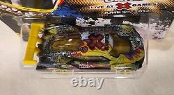RARE Hot Wheels Double Dare Loop Commerative Cars Green & Yellow Vehicles! New