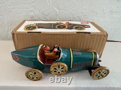 Rare Vintage JAYA TIN Green Bugatti RACING CAR IN Original Rare BOX