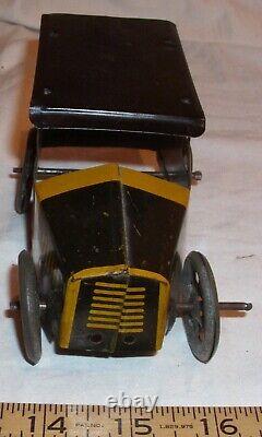 TMC MOHAWK SEDAN 1920s TIN TOY CAR