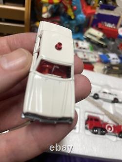 Tomy Tomica Emergency Car Set from Japan Red Box Gift Set Diecast Japanese T-31