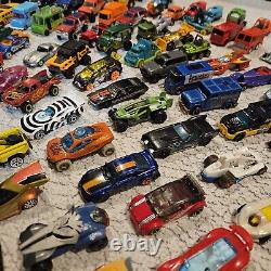 Toy Car Lot 135 Vehicles Hot Wheels Matchbox Maisto John Deere Truck Different