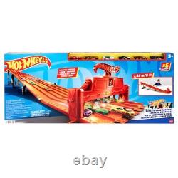 Toy Car Playset with Lights, Sounds & 6 164 Scale Vehicles, Super 6-Lane Rac