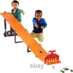 Toy Car Playset with Lights, Sounds & 6 164 Scale Vehicles, Super 6-Lane Rac