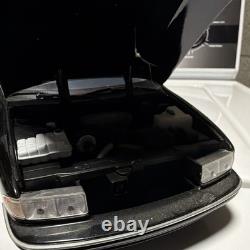 UT Chevrolet Black/White Police Vehicle Diecast Car with Light Bar Opening Doors