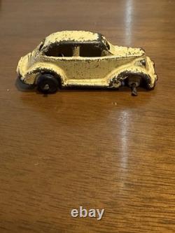 VINTAGE LARGE ARCADE CAST IRON CAR CARRIER / HAULER with 4 ARCADE VEHICLES