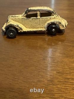 VINTAGE LARGE ARCADE CAST IRON CAR CARRIER / HAULER with 4 ARCADE VEHICLES