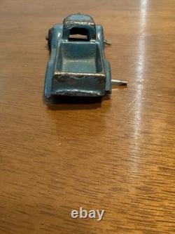 VINTAGE LARGE ARCADE CAST IRON CAR CARRIER / HAULER with 4 ARCADE VEHICLES