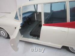 Vintage 1984 The Real Ghostbusters Ecto 1 Kenner Toy Car Vehicle 100% Complete