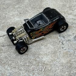 Vintage Diecast Car Lot (40+) with Case Hot Wheels, Matchbox, Redline 1970-1980