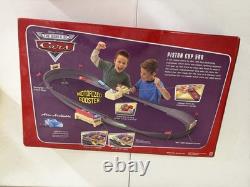 Vintage Disney Pixar CARS Piston Cup 500 Track Set L4054 Includes 4 Vehicles AH1