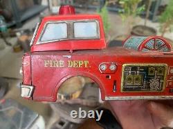 Vintage Fire Brigade Fire Dept. Car Vehicle Tin Metal Kids Toy Car Made In Japan