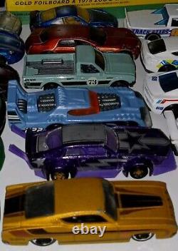Vintage Hot Wheels (×45) Die-Cast Toy Car 1/64 Scale With Vintage Collector's Case