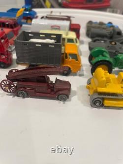 Vintage Matchbox vehicles with carrying case (48)-Lot 39- Series 1-75 -Restored