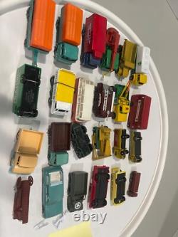 Vintage Matchbox vehicles with carrying case (48)-Lot 44- Series 1-75 -Restored