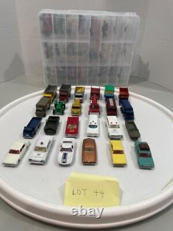 Vintage Matchbox vehicles with carrying case (48)-Lot 44- Series 1-75 -Restored