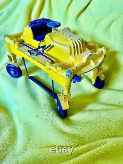 Vintage Swan Hill Cari-Car Lumber Lift Toy Vehicle Made In USA