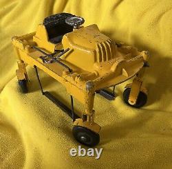 Vintage Swan Hill Cari-Car Lumber Lift Toy Vehicle Made In USA