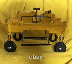 Vintage Swan Hill Cari-Car Lumber Lift Toy Vehicle Made In USA