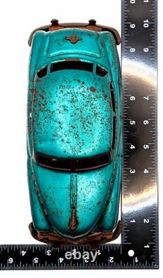 Vintage Tin Toy Car 1940s Style Buick Sedan Friction Retro Car with Tin Tray