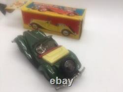 Vintage tin cars japan