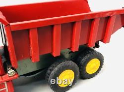 Y6631 TIN TOY Truck lorry car vehicle box Japan antique vintage interior decor