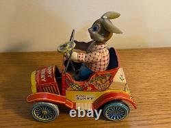 YONEZAWA JAPAN Happy Bunny Tin Toy Car Circa 1957 YONE AA-93